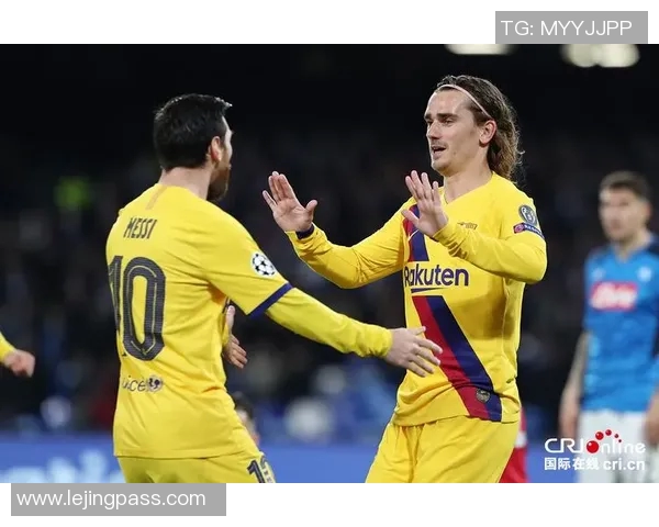 那不勒斯大胜巴萨四球红牌事件引发全场热议战术解析