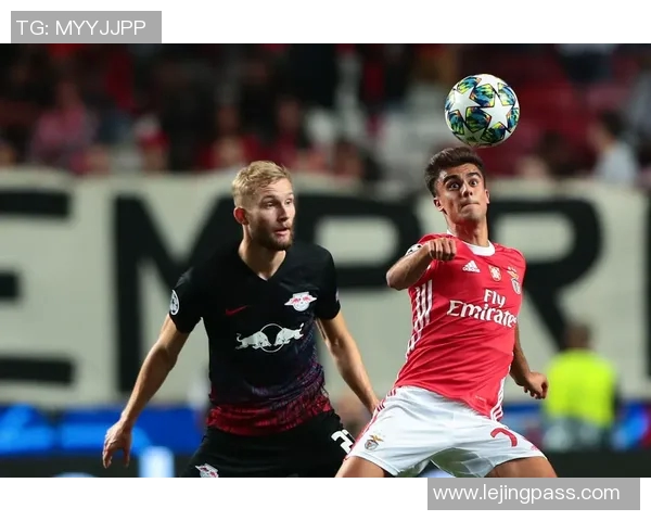 德甲精彩对决莱比锡逆转本菲卡神奇扑救点燃全场热情与转会传闻