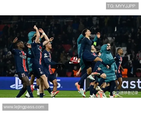 德甲焦点战巴黎圣日耳曼与AC米兰互交白卷乌龙球瞬间引发全场热议